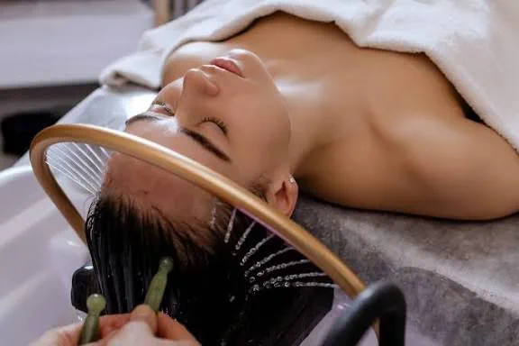 Soin Headspa, rituel capillaire japonais